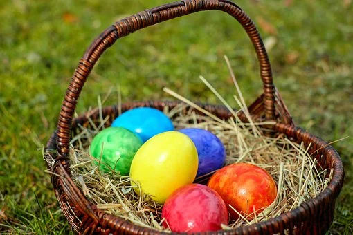 Millions face Easter under virus curbs as US logs 100 million shots