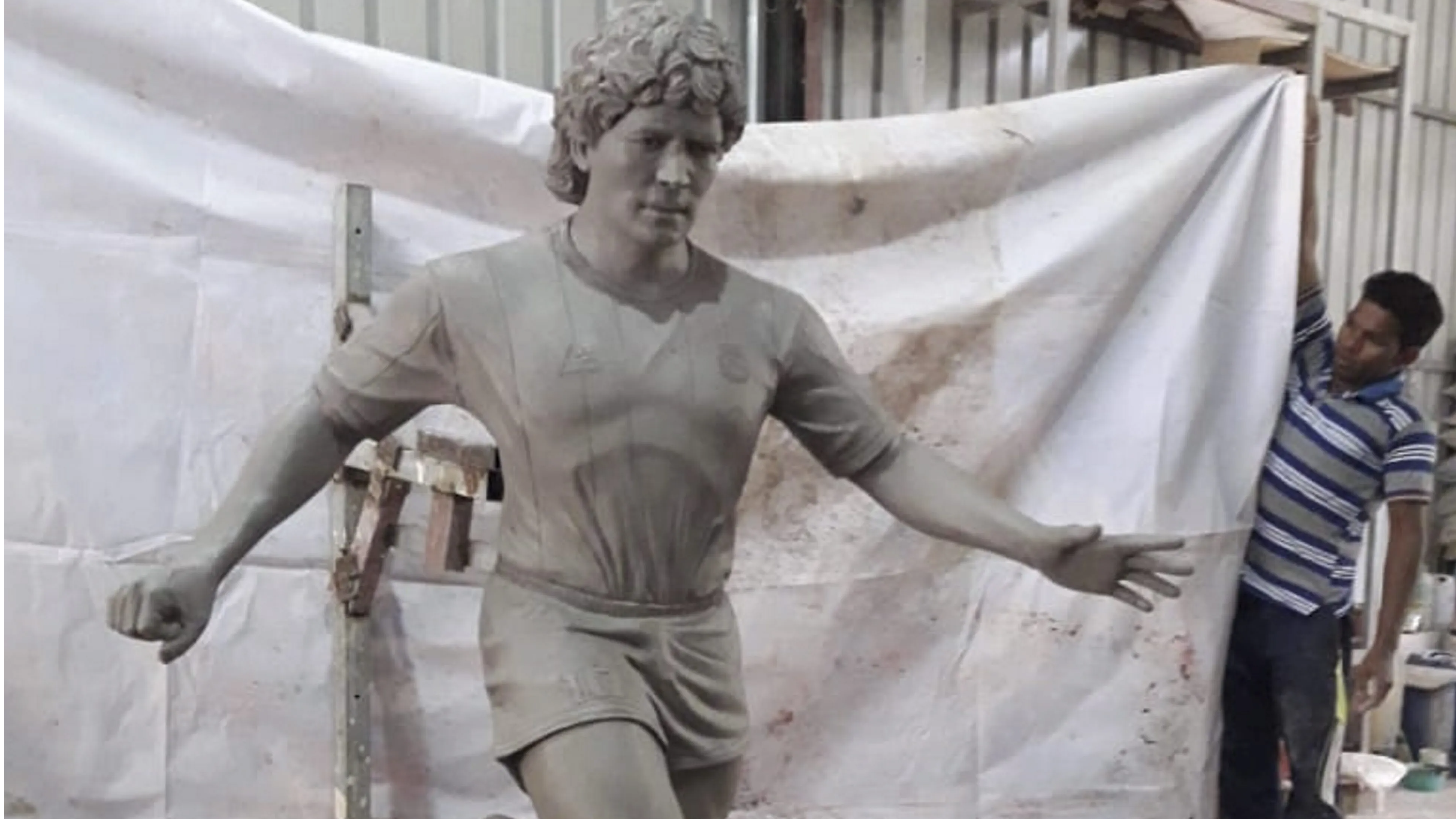 Goa govt to install statue of football great Diego Maradona