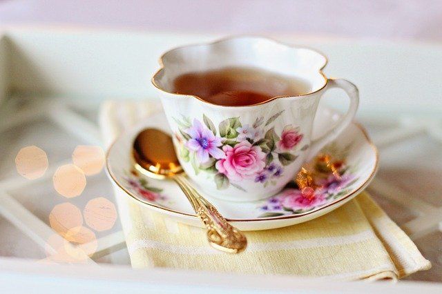 Never! Food items you should not combine with tea