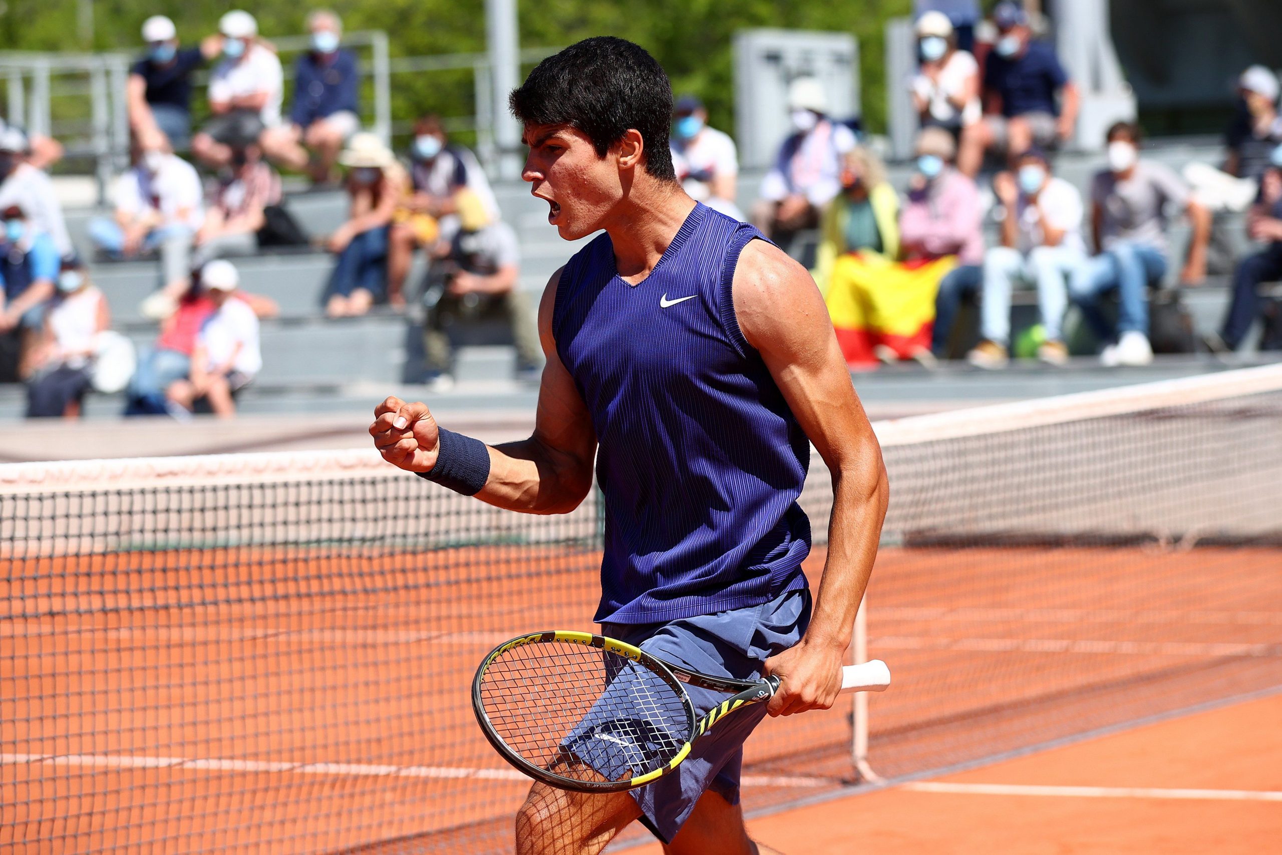 Who is Carlos Alcaraz, youngest man to reach French Open 3rd round since 1992?