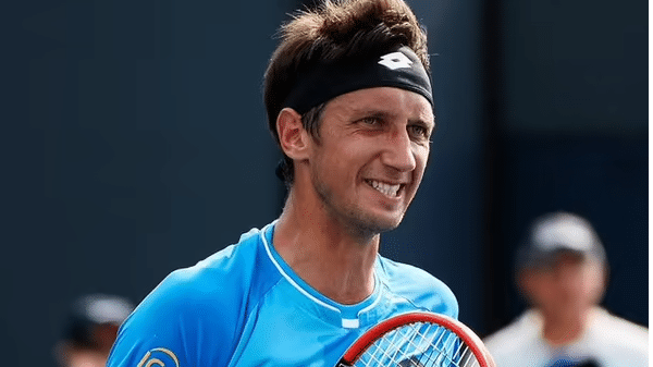 Former Ukraine tennis star Sergiy Stakhovsky takes up arms against Russia