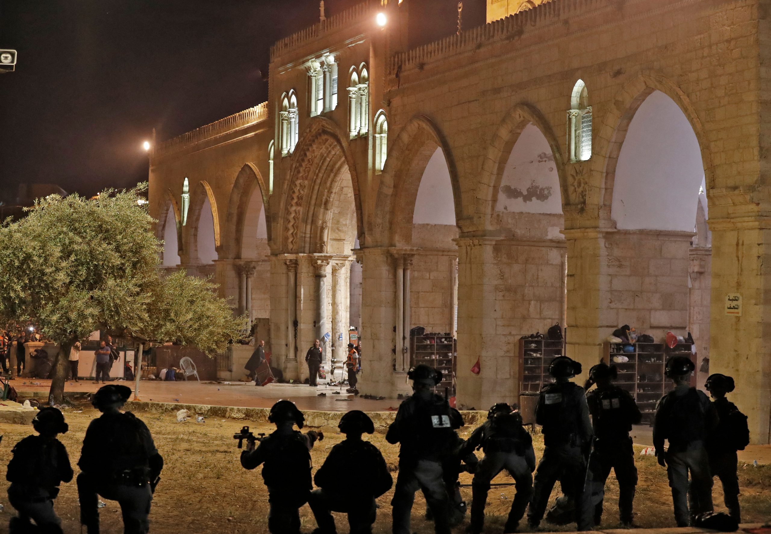 Israeli police, Palestinians clash at Jerusalem’s Al-Aqsa mosque, 163 injured