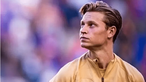 Flying in for Frenkie: Manchester United officials travel to Barcelona in pursuit of De Jong