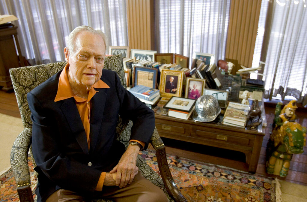 Texas oil billionaire William ‘Tex’ Moncrief Jr. dies at 101