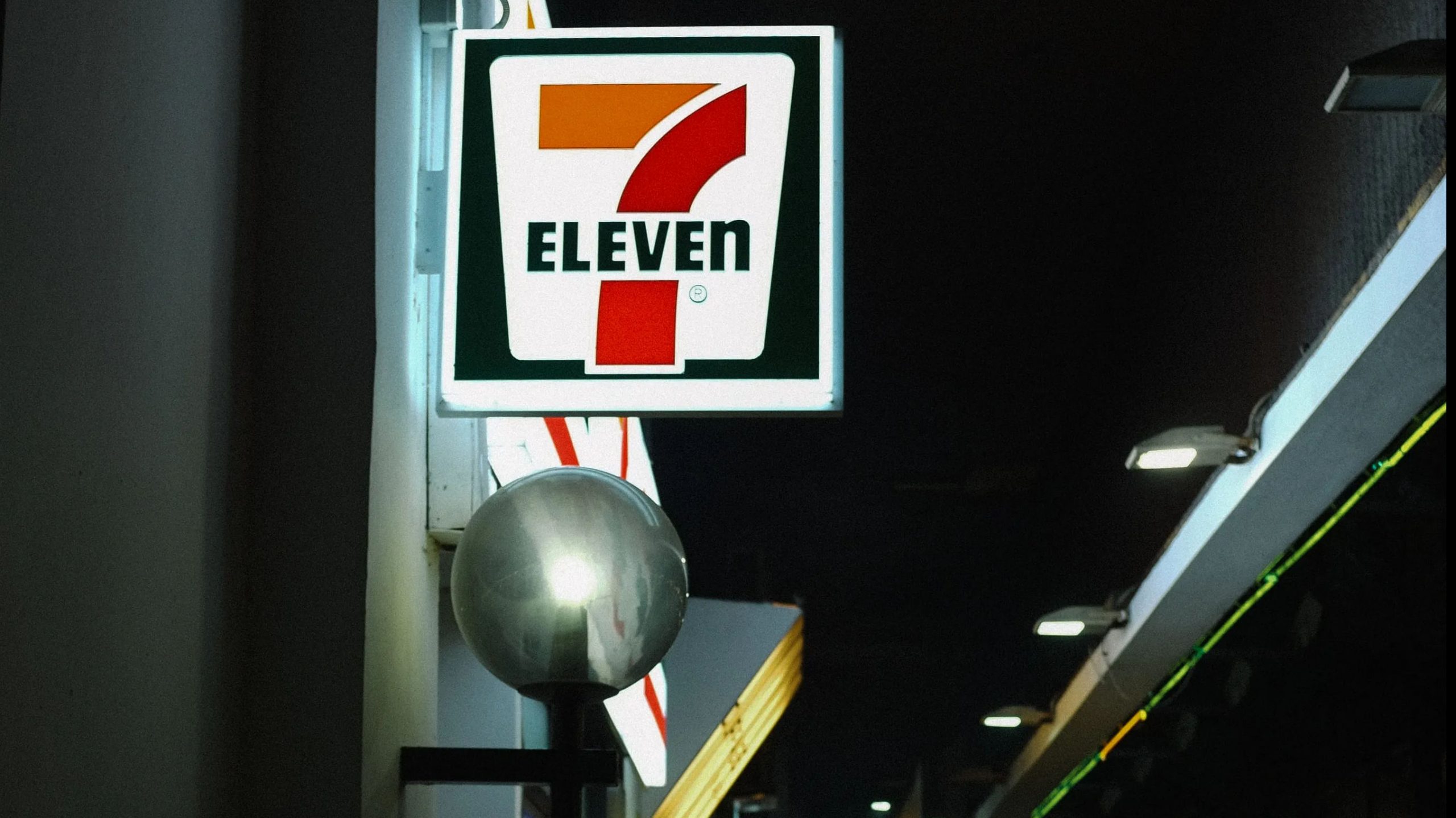 Reliance Retail to open 7-Eleven outlets in India, first one to come up in Mumbai