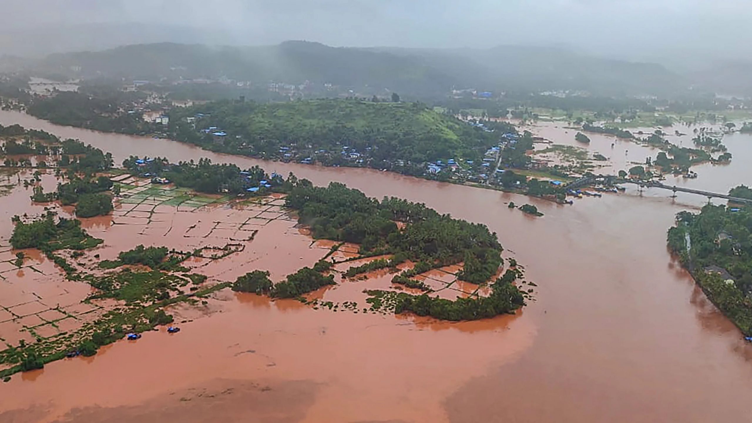 129 dead, thousands displaced: Latest on Maharashtra floods