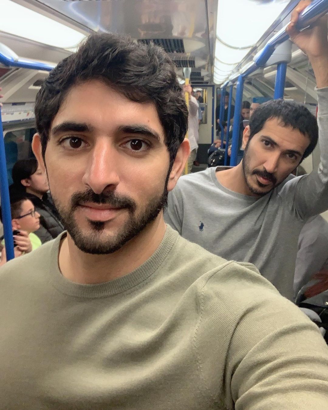 Crown Prince of Dubai goes unnoticed while travelling in London