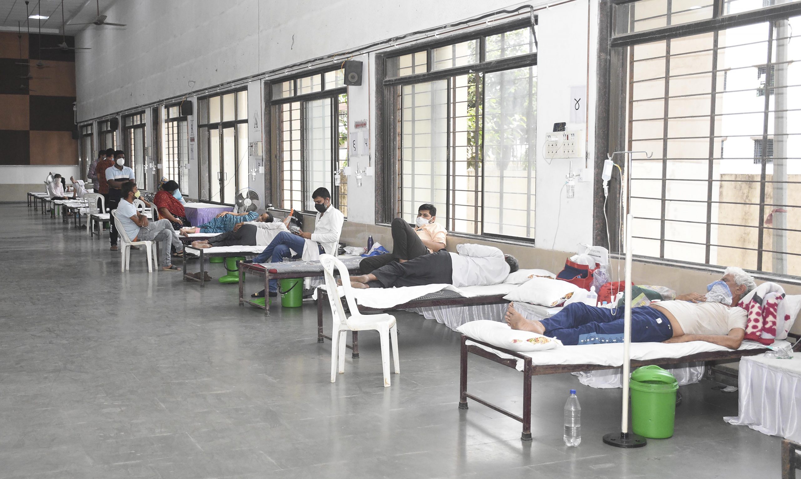 India records 352,991 COVID-19 cases, 2,812 deaths, in highest single-day spike