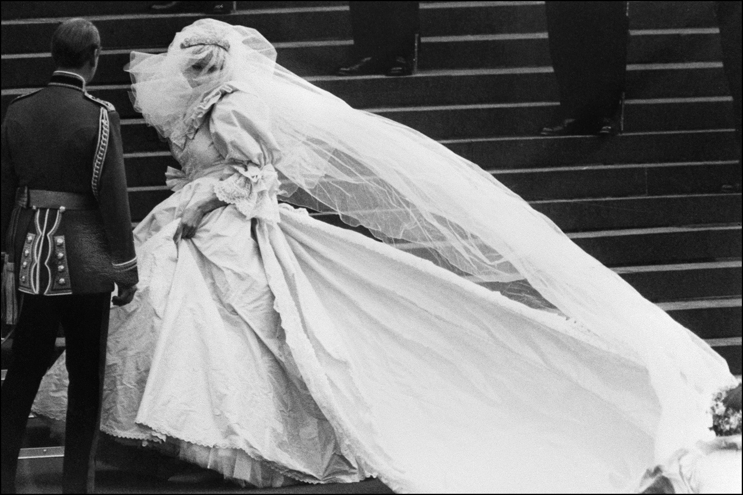 Princess Diana’s wedding gown to be displayed at Kensington Palace from June 3