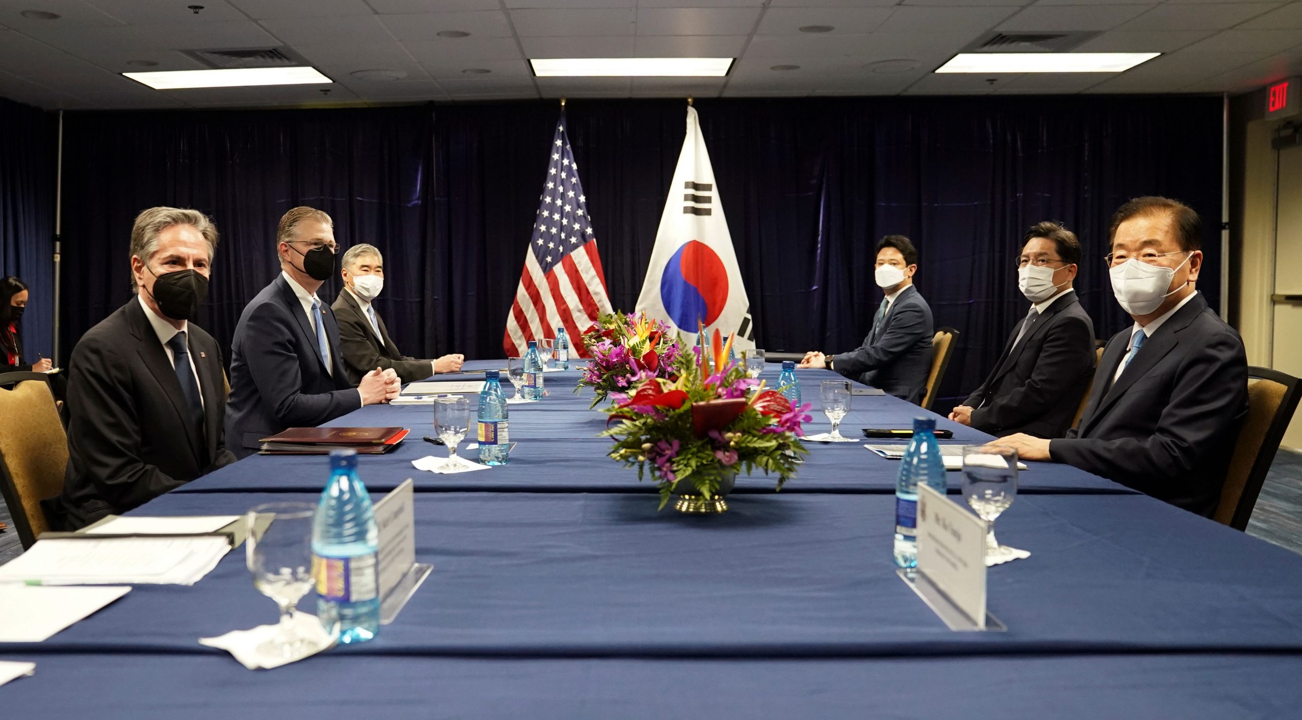 Officials from the United States, Japan, South Korea meet in Hawaii to discuss North Korea