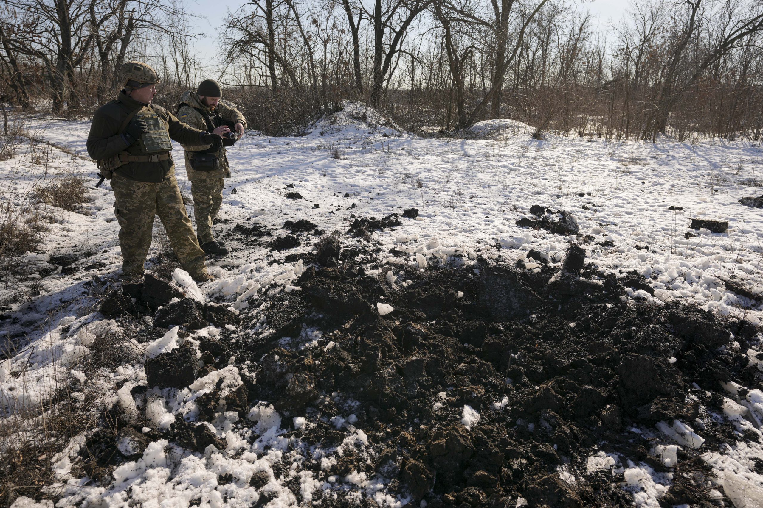 Civilians urged to leave Luhansk region as Russian attack intensifies