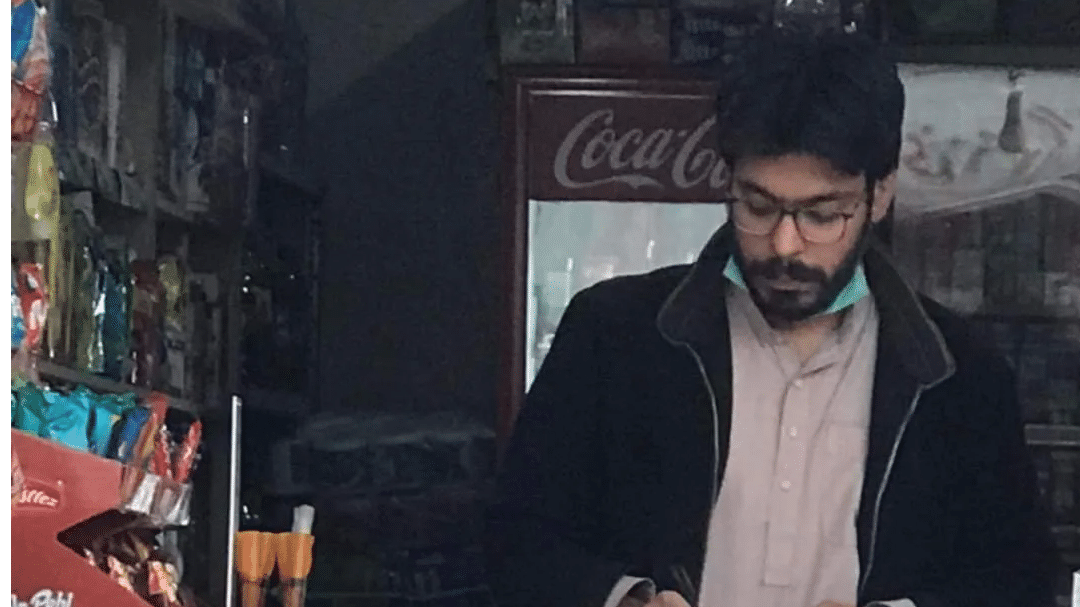 Twitter user finds ‘Money Heist’ Professor’s doppelganger in Pakistan