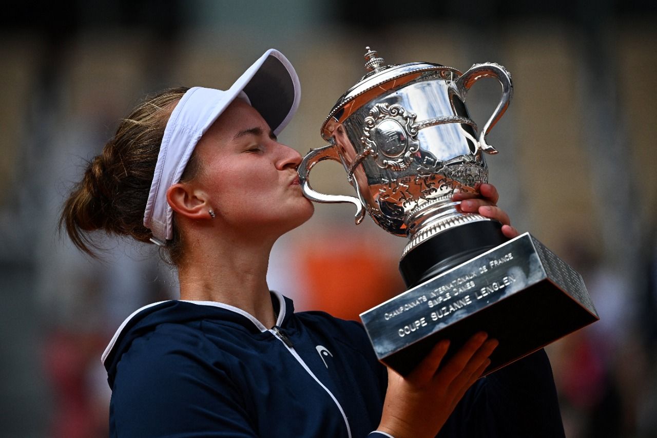 Barbora Krejcikova wins her first Grand Slam at Roland Garros