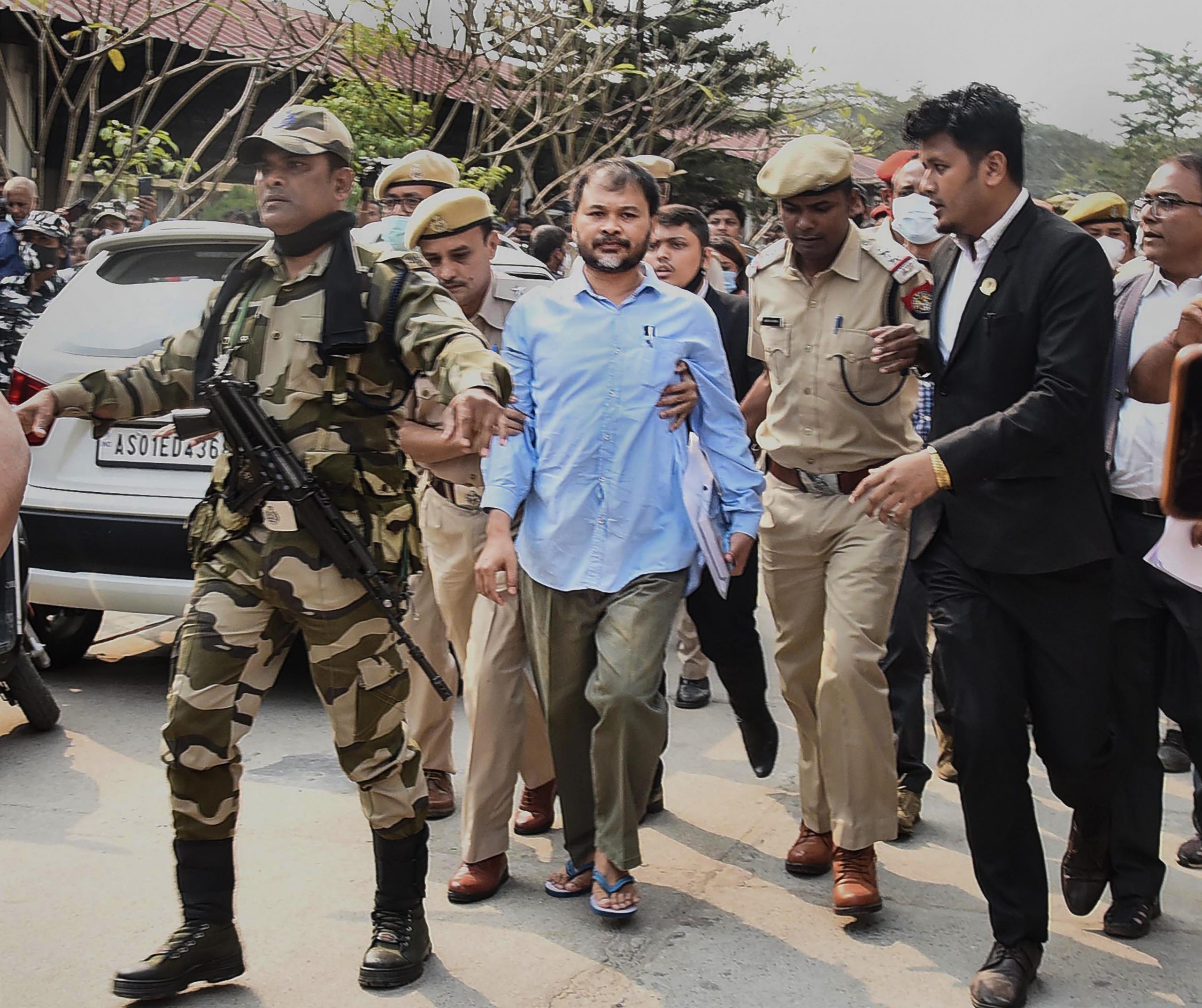 Activists Akhil Gogoi, Pranab Doley to contest Assam polls with few thousand rupees in pockets