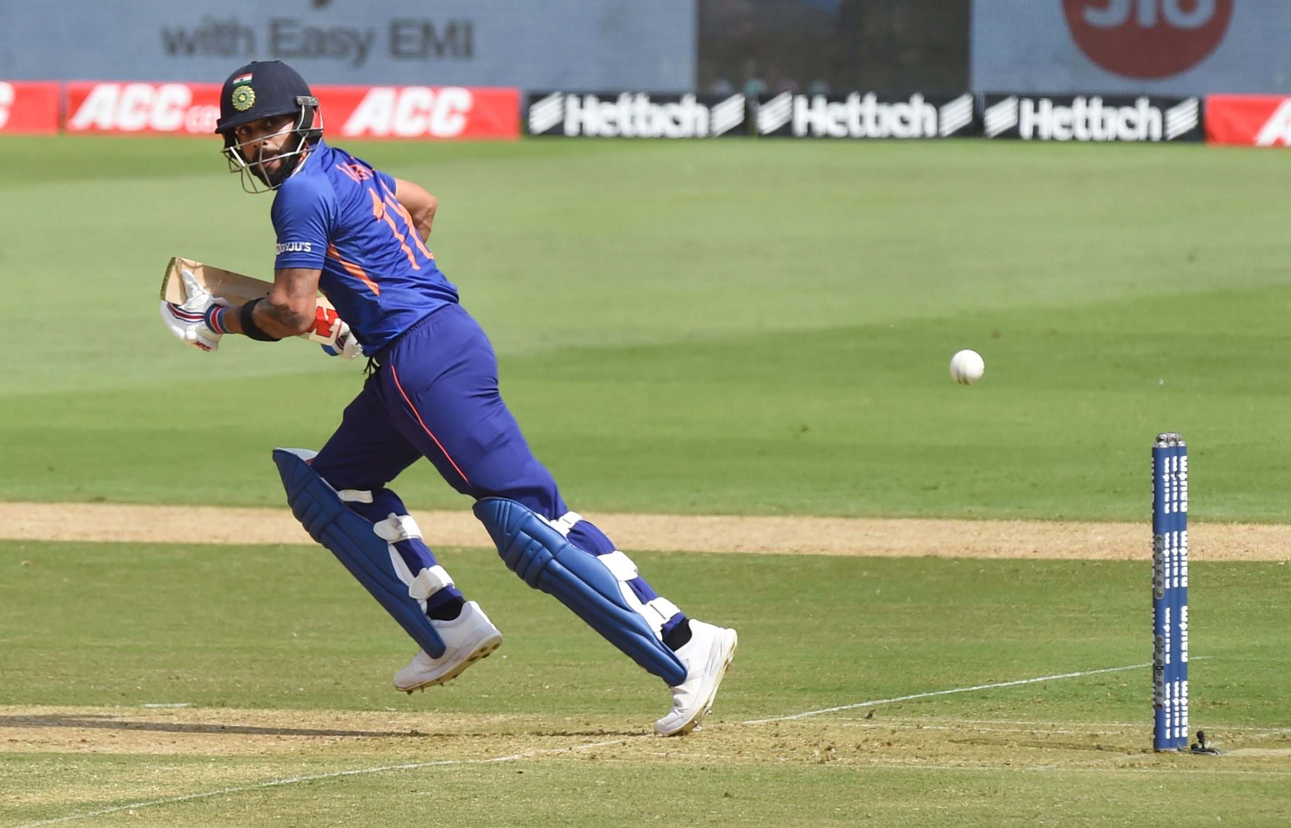 Kohli hits new low with 2-ball duck in 3rd Windies ODI, joins unwanted list