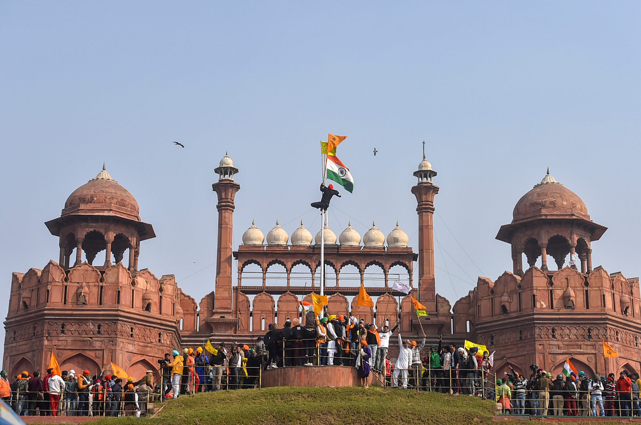 Top intelligence agencies had recommended closing Red Fort from January 20-27: Report
