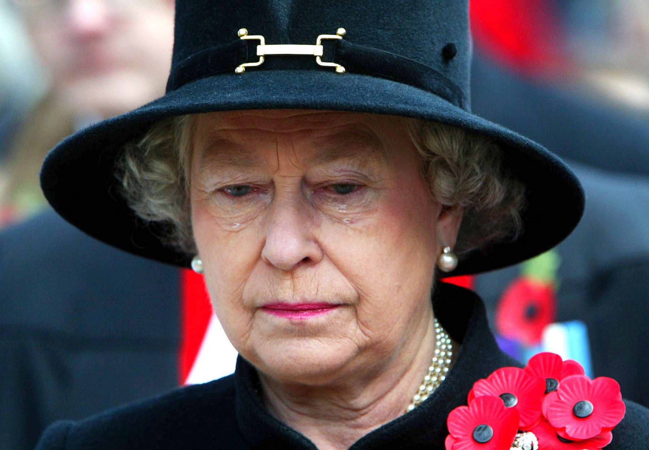 Queen Elizabeth II dead at 96: Timeline of health troubles