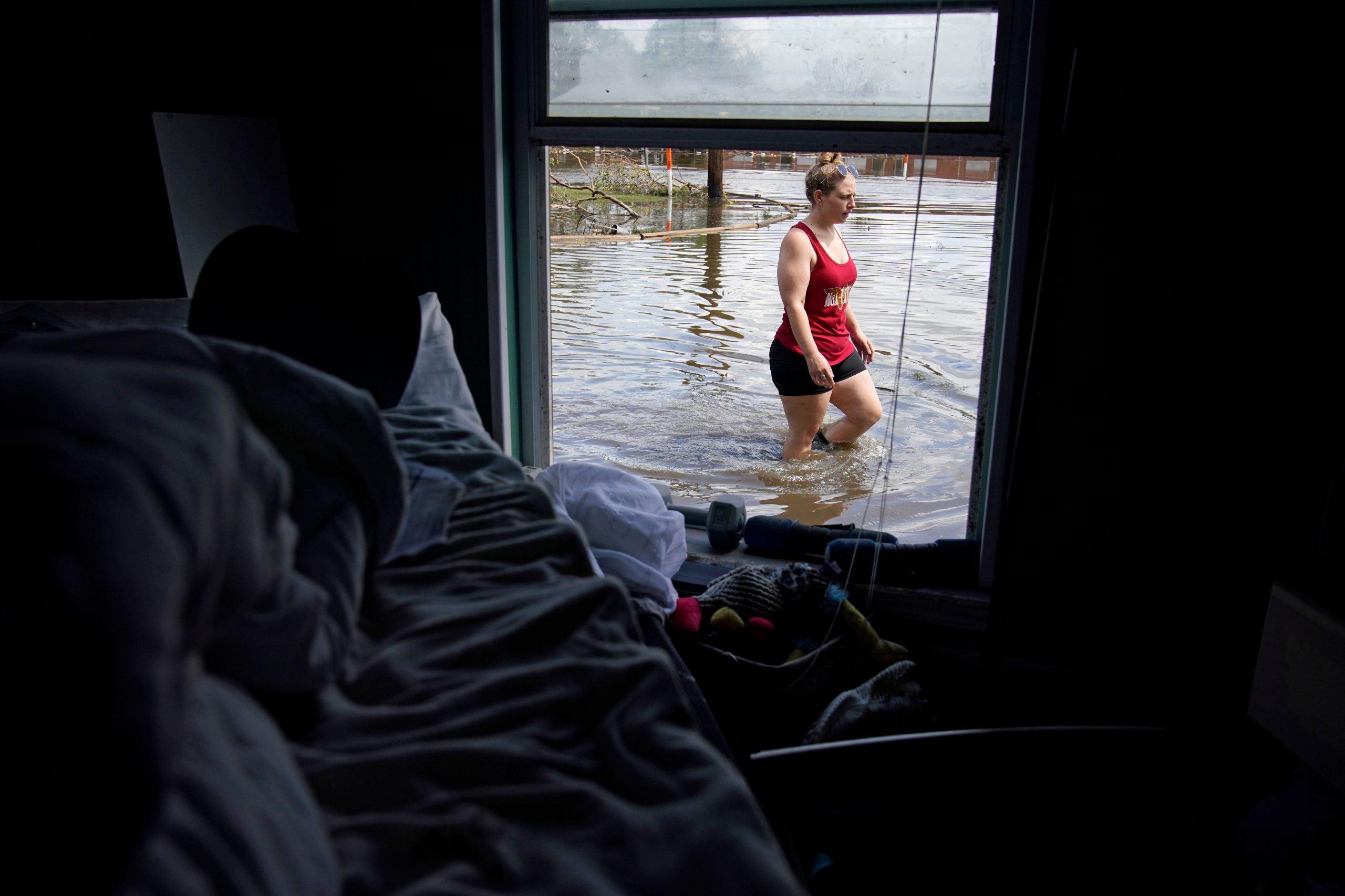 New York issues flash flood emergency as Hurricane Ida causes heavy rain