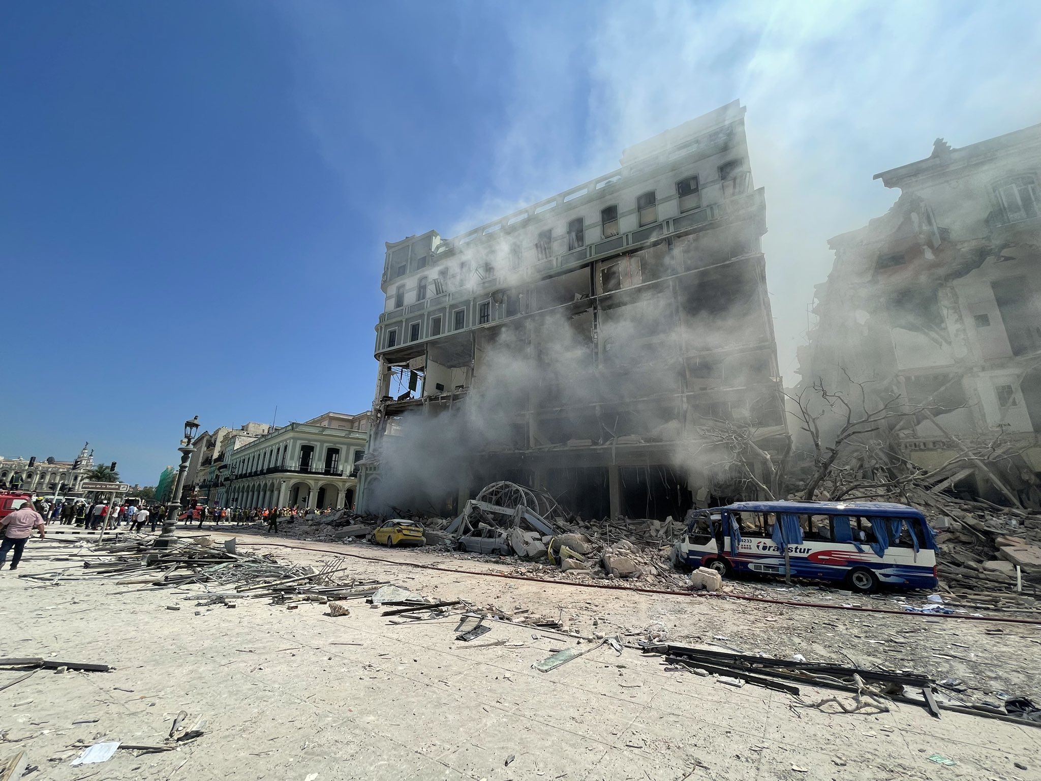 Explosion destroys 92-year-old Hotel Saratoga in Havana, Cuba, 4 died