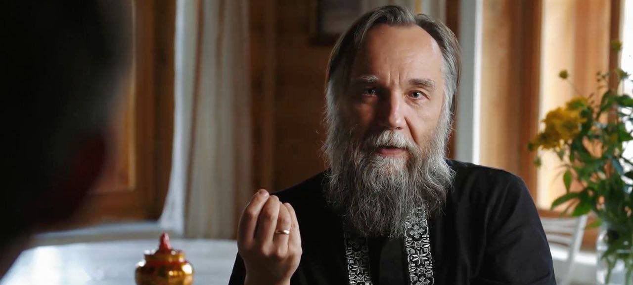 Alexander Dugin breaks down at the scene of daughter’s car explosion: Watch