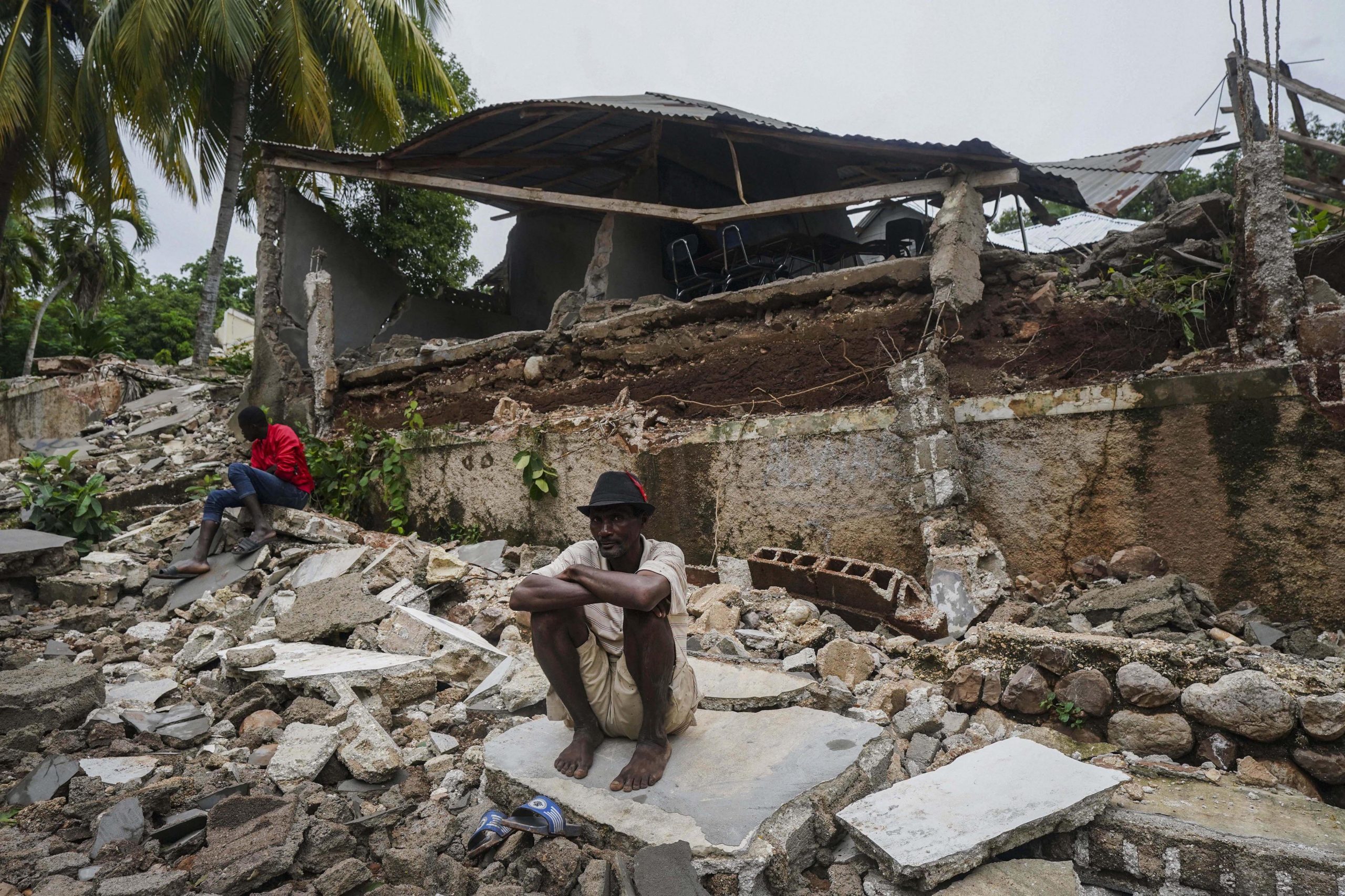 Desperation, pressure for aid increase in Haiti after quake