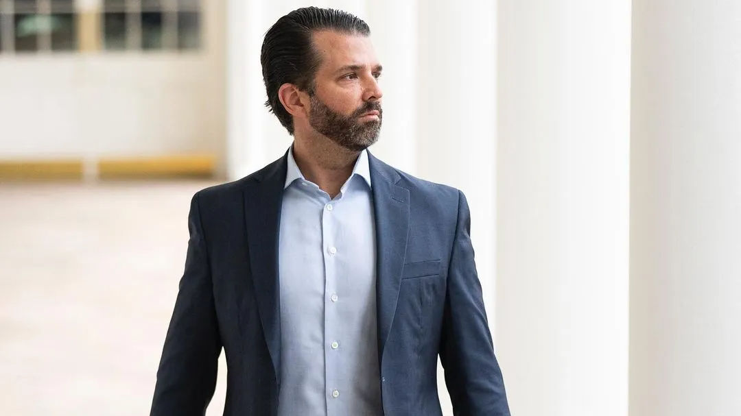 Donald Trump Jr calls out Democrat Governor of Texas; Twitter reminds him that he is a Republican