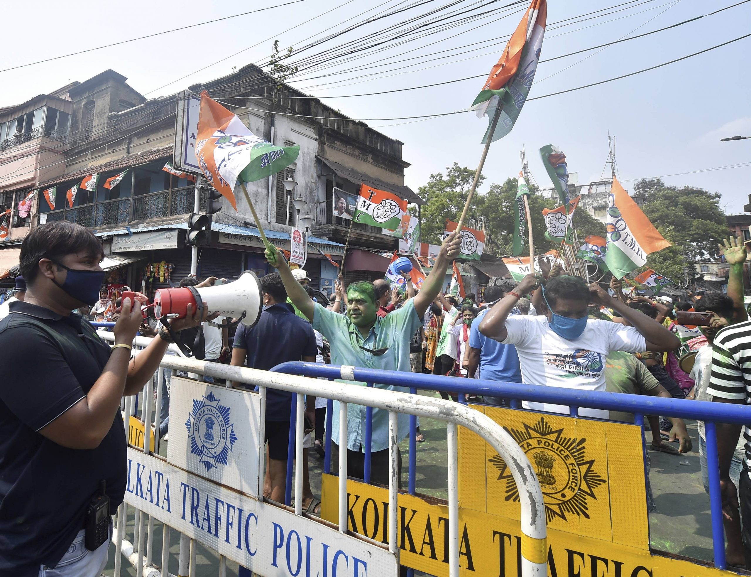 Home Ministry asks Mamata Banerjee to send report on post-poll political violence