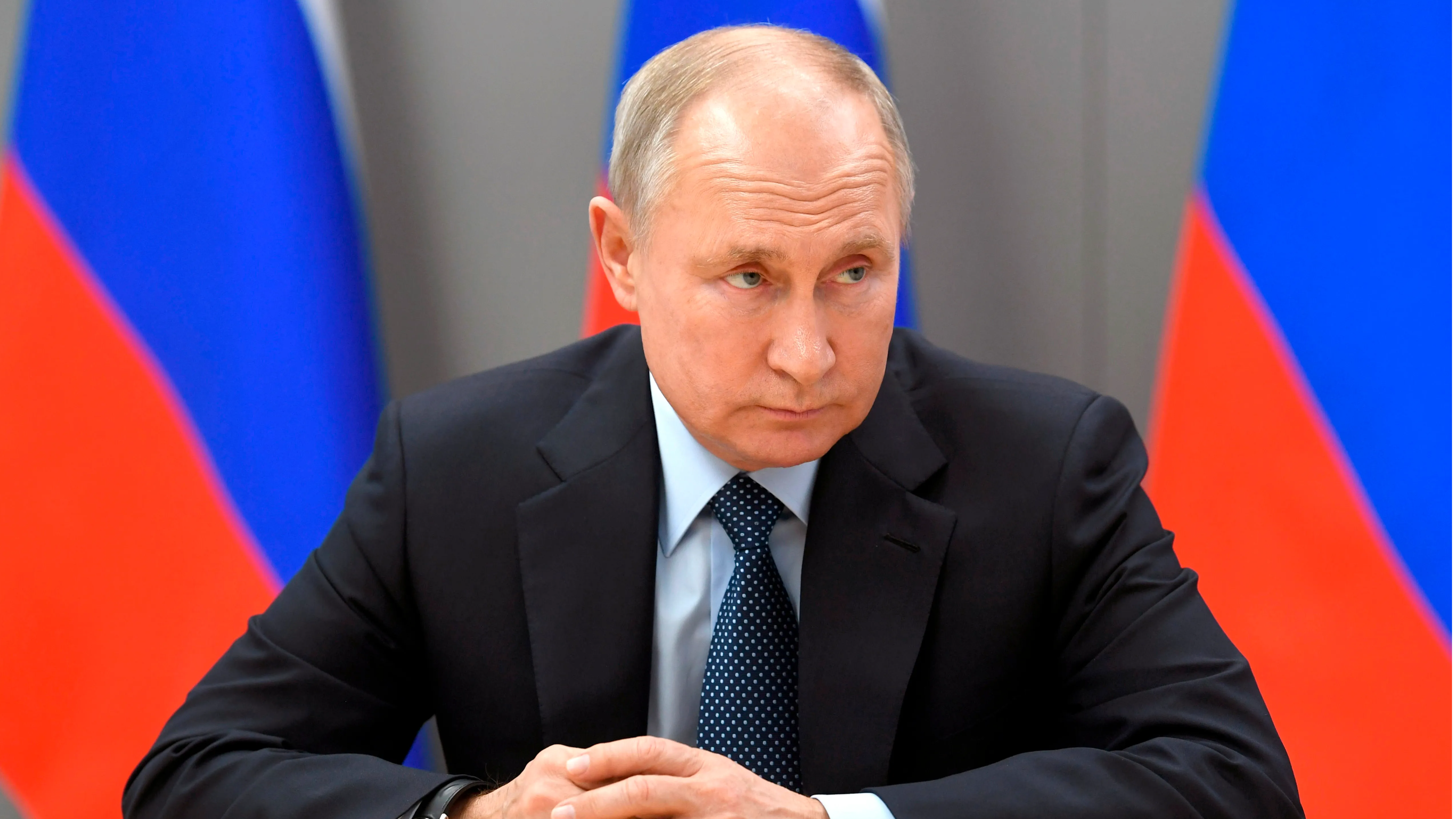 Russian billionaire Arkady Rotenberg says he owns palace linked to Vladimir Putin