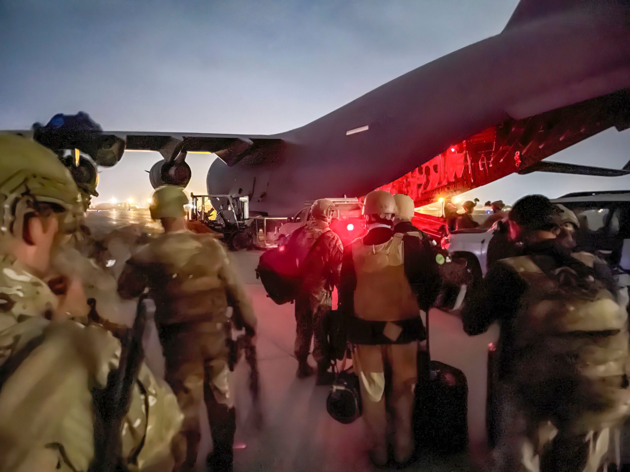 ‘It looked apocalyptic’: US crew describes Afghan departure