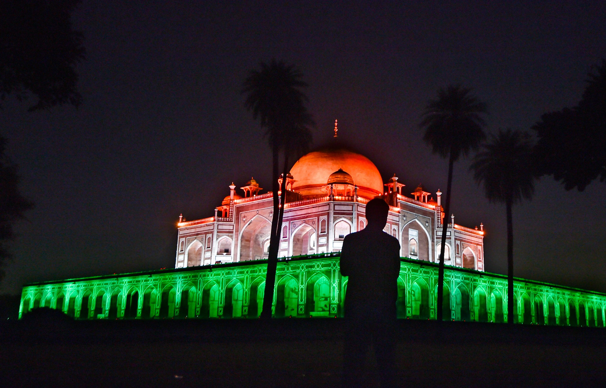 Watch | 100 Indian monuments light up in tricolour to mark 1 billion vaccinations