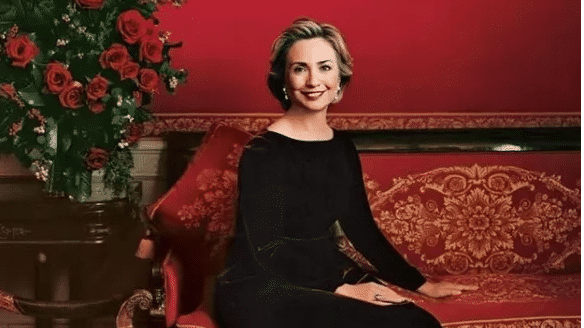 How Hillary Clinton ended up on Vogue’s cover in 1998