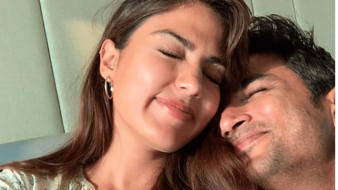 I look for you: Rhea Chakrabortys emotional note for Sushant