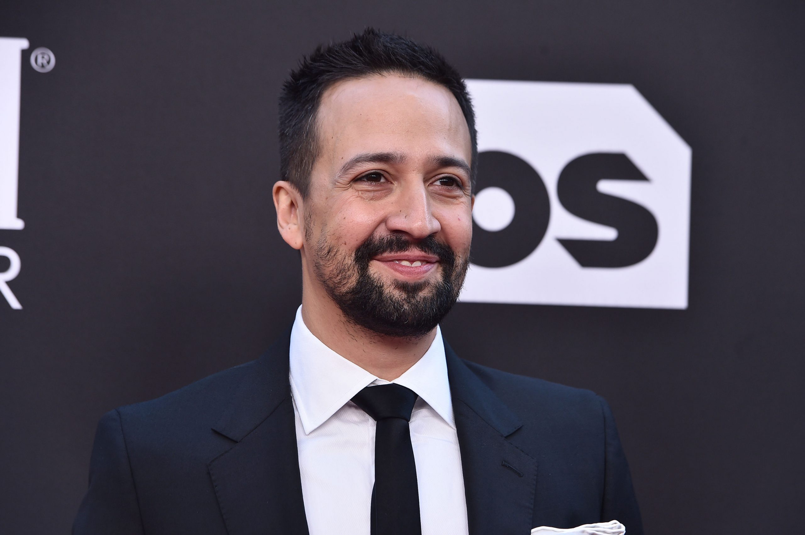 Lin-Manuel Miranda to miss Oscars after wife tests positive for COVID