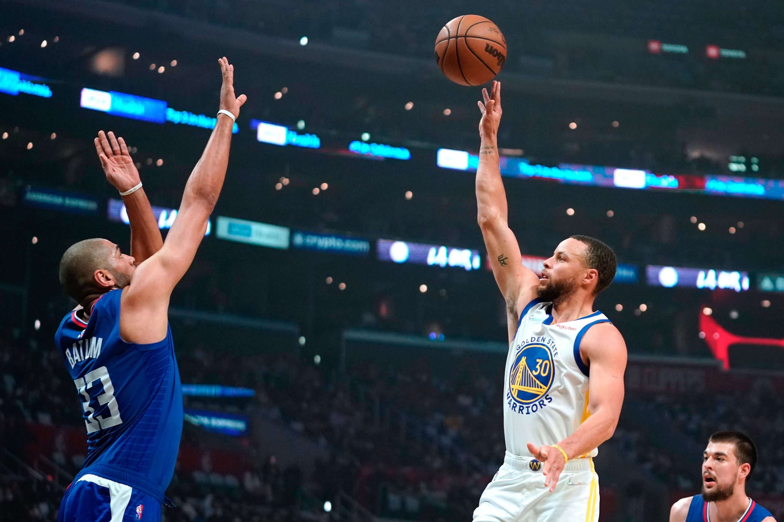 NBA: Curry heroics in vain as Clippers inflict Warriors 3rd loss in 4 games
