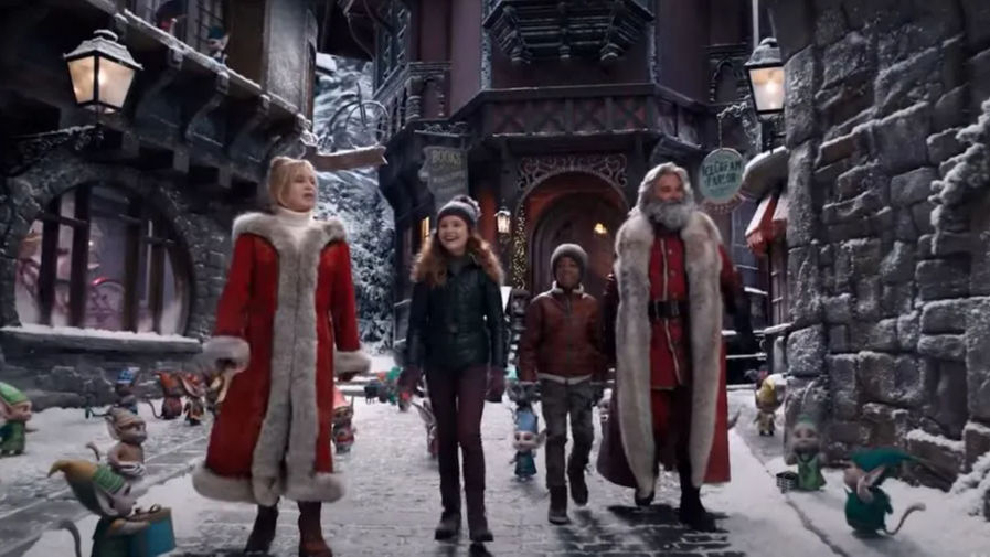 Kurt Russell and Goldie Hawn are back as Santa and Mrs Clause