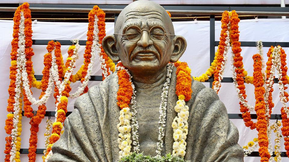 Martyrs’ Day: Tributes pour in to observes Mahatma Gandhi’s death anniversary