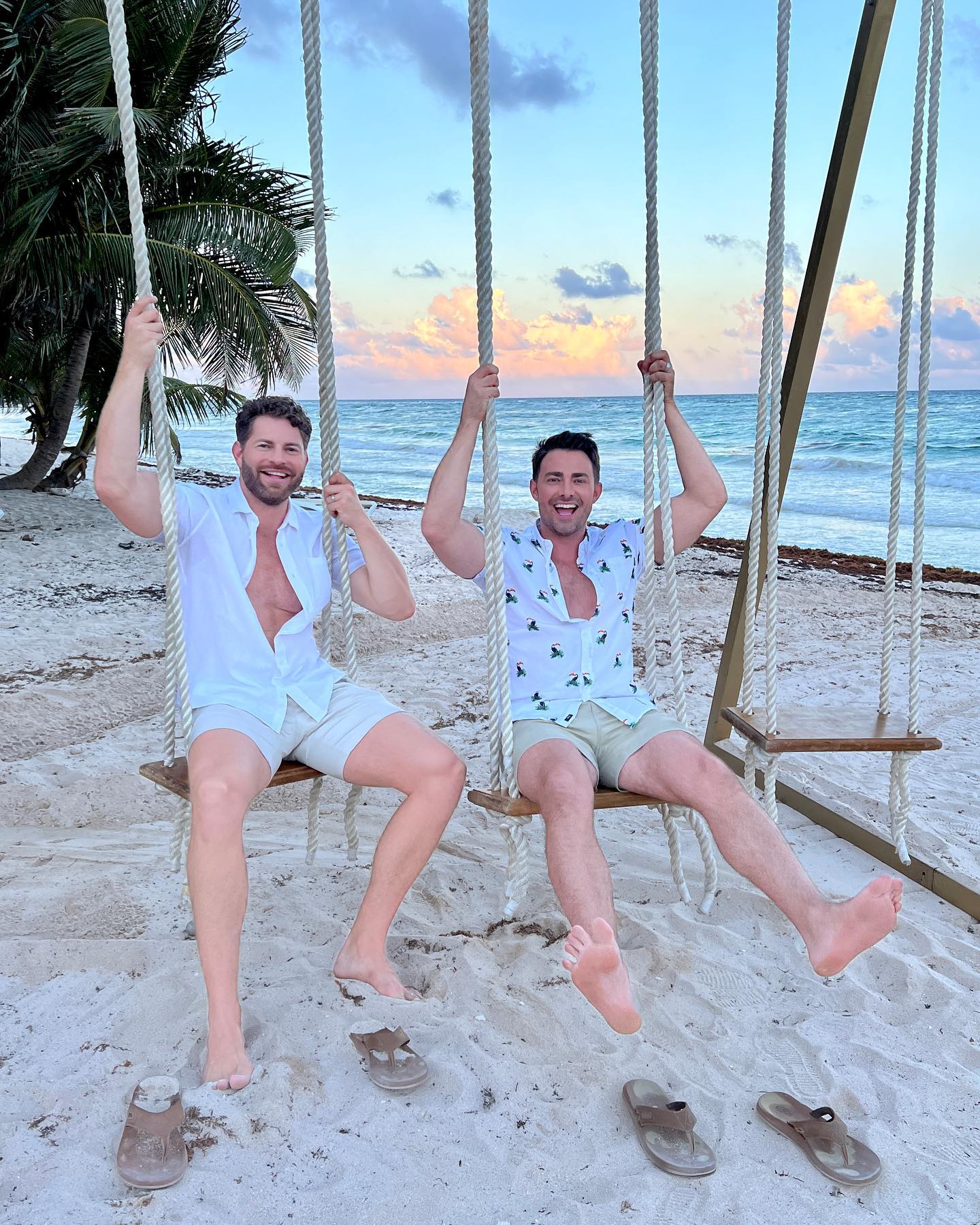 ‘Mean Girls’ actor Jonathan Bennett gets married to Jaymes Vaughan in Mexico
