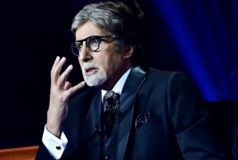 Amitabh Bachchan gets his own age wrong, daughter Shweta corrects him