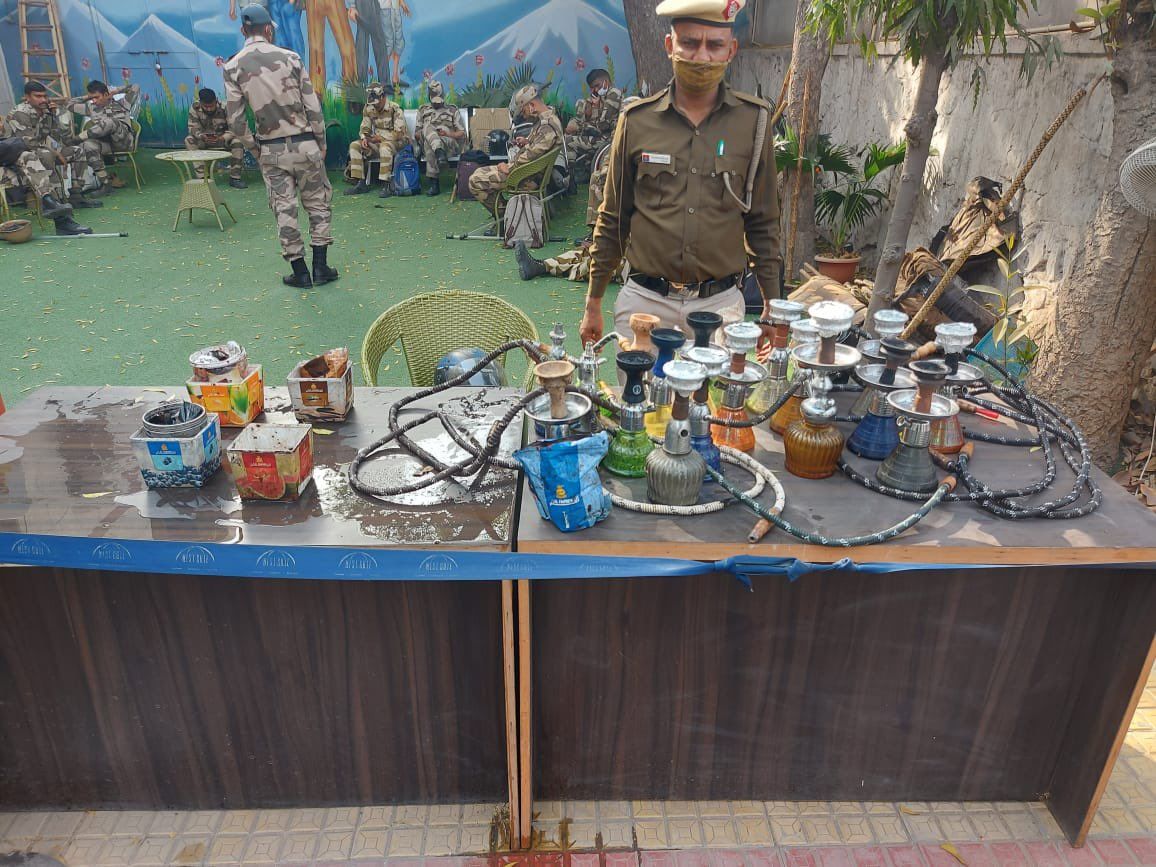 ‘Pawri nahi ho rahi hai’: Delhi Police joins the meme fest after seizing 24 ‘hookahs’ from restaurant