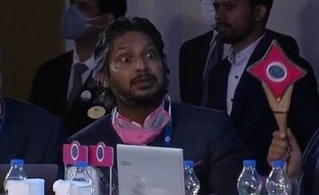 Kumar Sangakkara is great to watch in pink RR mask at IPL 2022 Auction