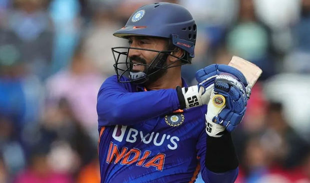 Asia Cup 2022: Dinesh Karthik over Rishabh Pant? Fans react to India’s selection vs Pakistan