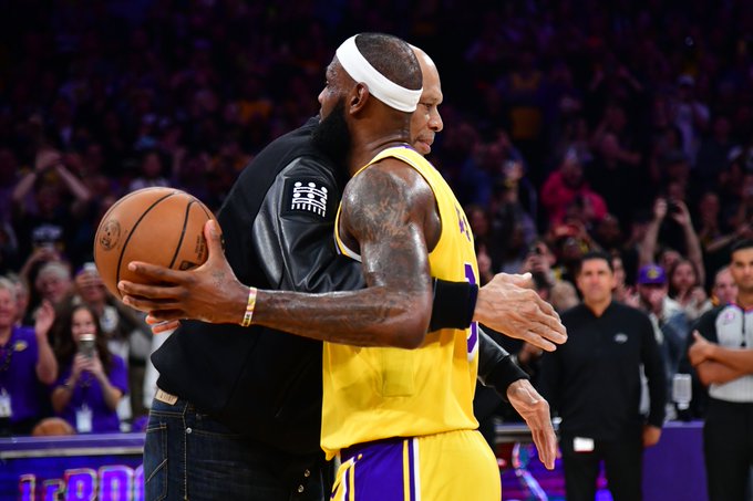 Referee Suyash Mehta trolled for alleged biased calls for LeBron James, Los Angeles Lakers vs Oklahoma City Thunder at Crypto.com Arena