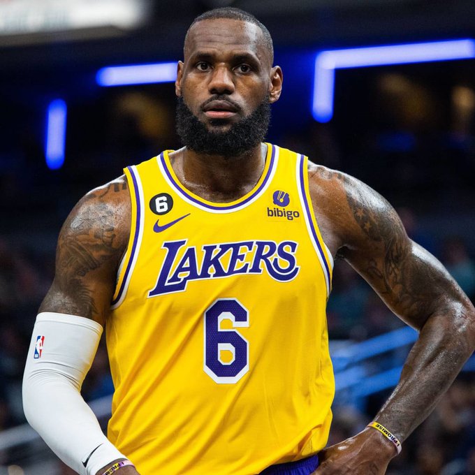 Snoop Dogg, Magic Johnson, Drake, Rihanna, Stephen Curry and many more pay tribute to LeBron James after Los Angeles Lakers star breaks NBA’s all-time scoring record vs Oklahoma City Thunder