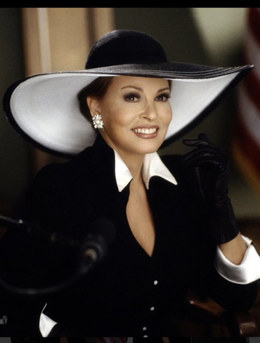 After Raquel Welch’s death, fans talk about Seinfeld actor and Sophia Loren’s ageless beauty