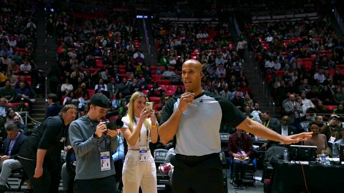 Fans amused after seeing Giannis Antetokounmpo’s reaction to Richard Jefferson as referee for 2023 Ruffles All-Star Celebrity Game