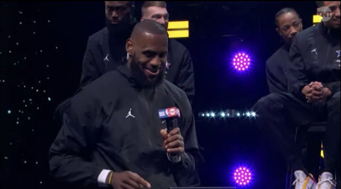 Shaquille O’Neal, Kenny Smith, and Charles Barkley’s mics cut off during NBA-All Star game opening, fans troll broadcasters