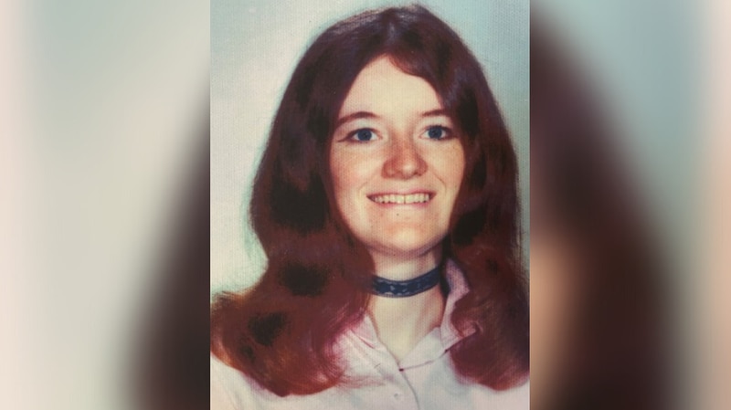Who was William DeRoos, suspect in 1971 Burlington murder of Rita Curran?