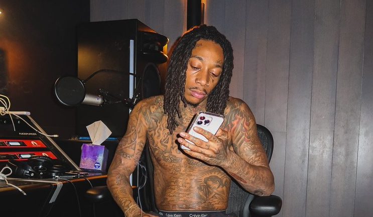 Why are Twitter users talking about Wiz Khalifa’s toes?