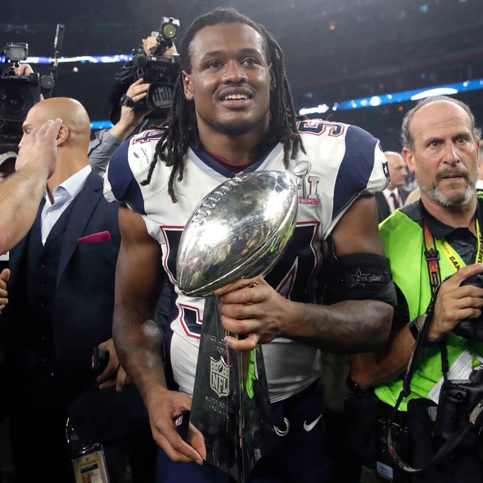 LB Dont’a Hightower: Net worth, age, fiancée Morgan Hart, career, family and more