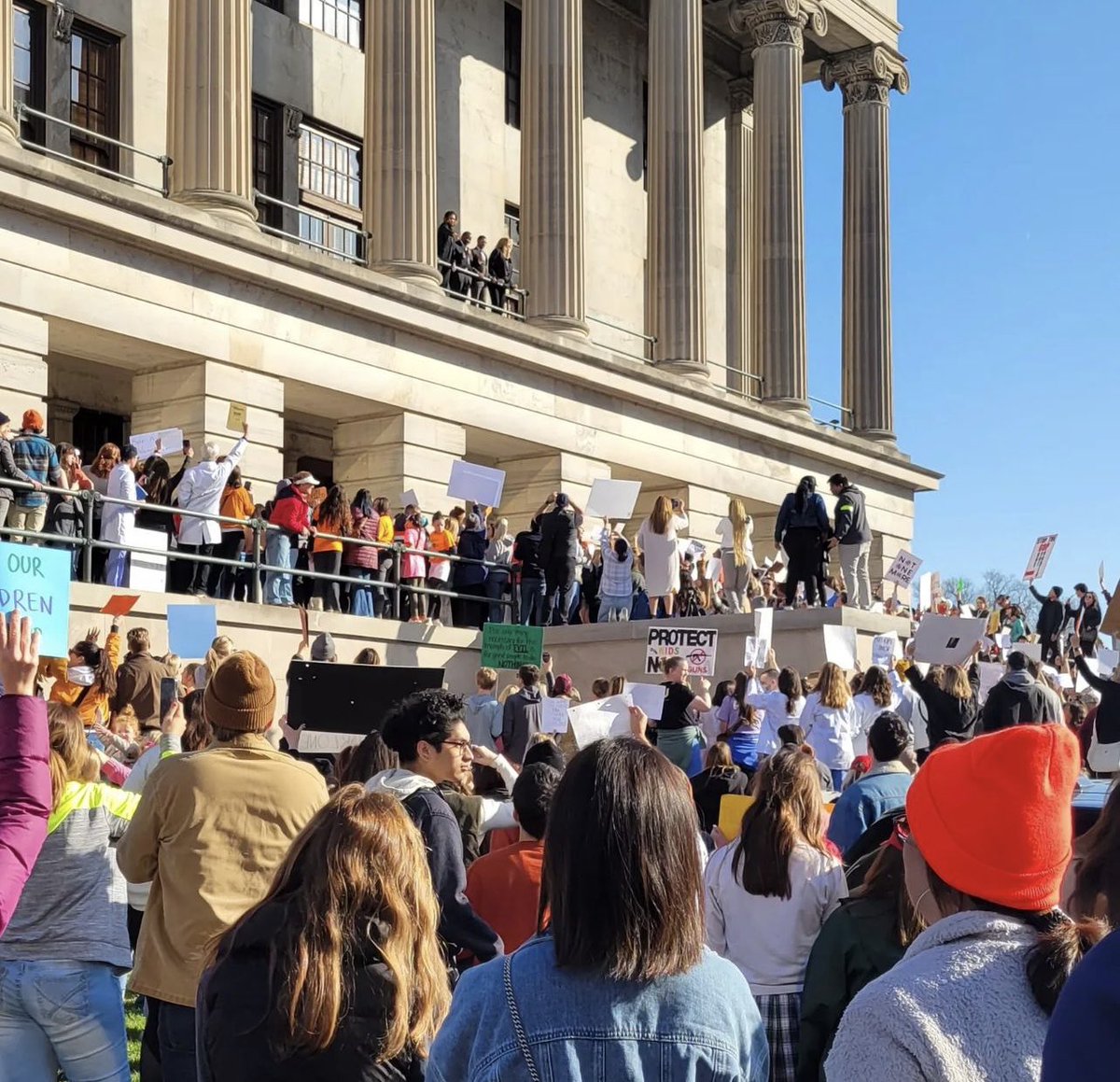 ‘Where is FBI and National Guard?’ Social media users ask after an alleged left wing insurrection at Tennessee state capitol